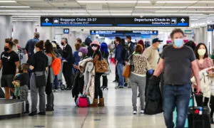 Federal Judge Strikes Down CDC Mask Mandate for Planes, Travel