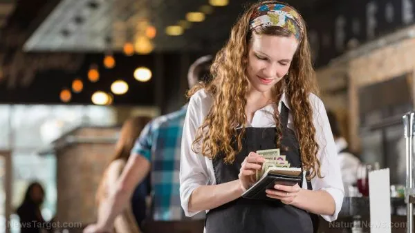 STUDY: Eating Out Is Bad For Your Health As Well As Your Wallet, Increased Exposure to Dangerous Chemicals