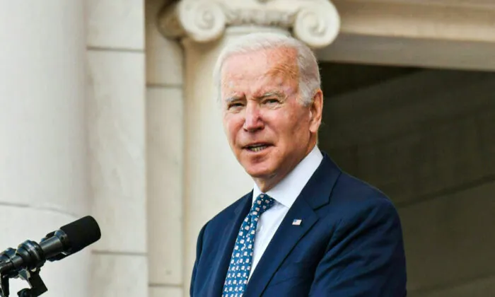 Judge Blocks Biden's COVID-19 Vaccine Mandate for Federal Contractors
