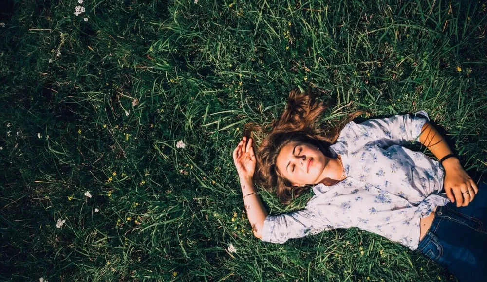 People Who Spend More Time In Nature Tend To Eat Better, And Stress May Be The Key To Why