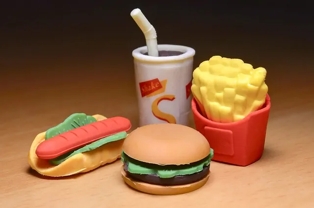 Is It Better to More Fruits and Veggies or Less Junk?