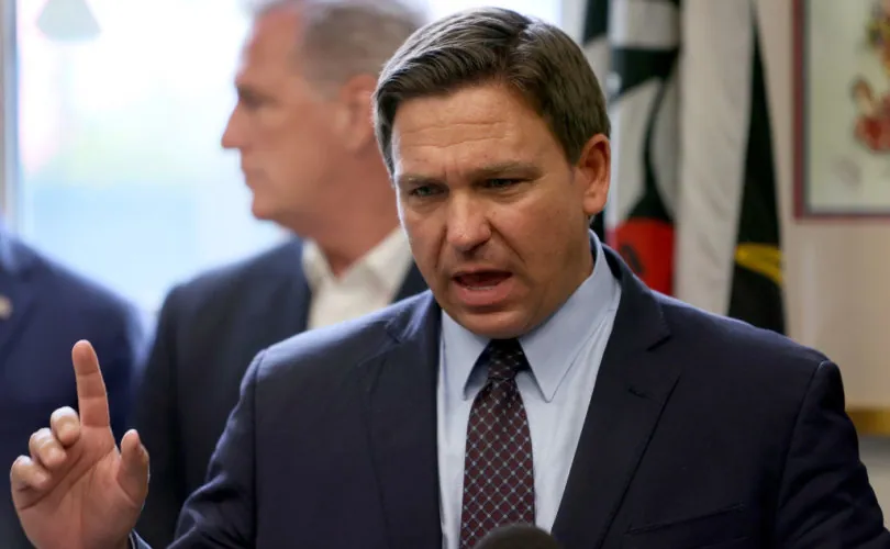 Florida Sees 45% Drop in COVID Cases as Gov DeSantis Refuses Coercive Restrictions, Mandates