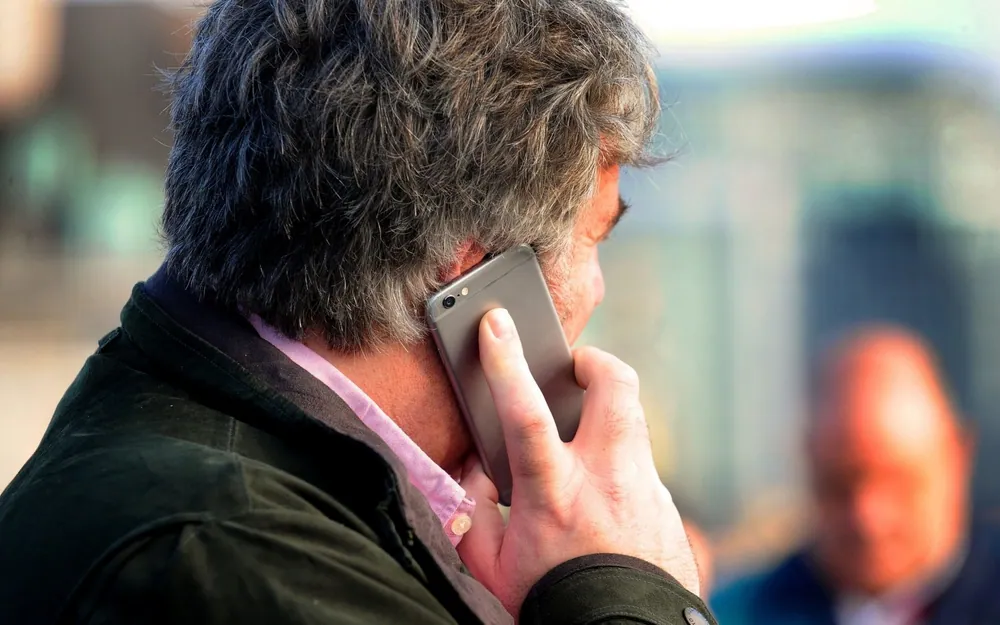 Study: Malignant Brain Tumours Double, Mobile Phone Cancer Warning