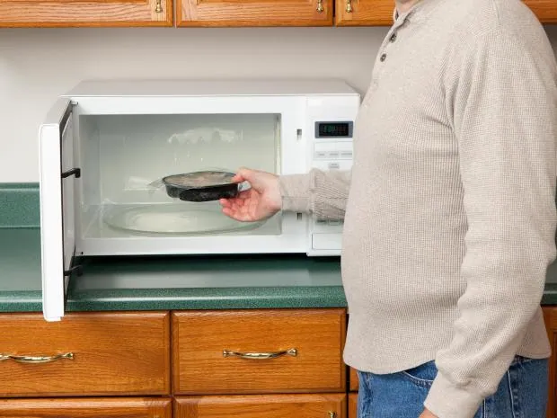 What Microwave Meals Do To Your Brain and Body
