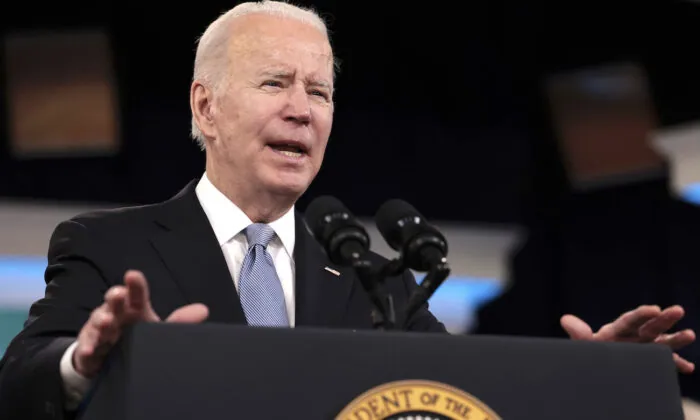 US Appeals Court Will Not Reinstate Biden's Vaccine Mandate for Federal Employees