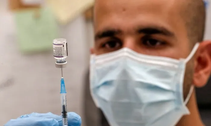 Study: Natural Immunity More Protective Over Time Than COVID-19 Vaccination