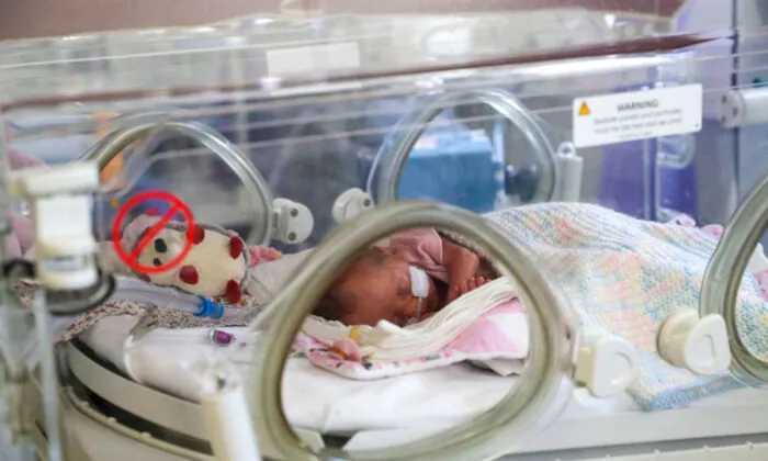 NY Hospital Will Stop Delivering Babies as Maternity Workers Resign Over Vaccine Mandate